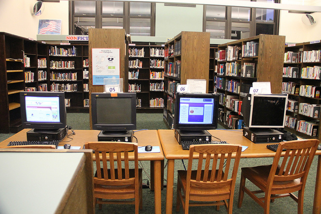 La Biblioteca del Kelly Computer Center